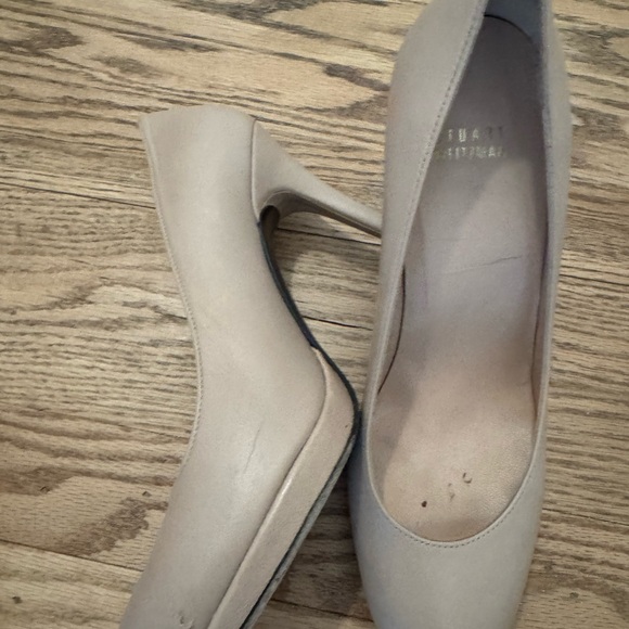 Stuart Weitzman Nude Leather Pumps - Picture 4 of 5